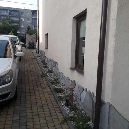 Mieszkanie Z Tarasem Niedaleko Centrum アパート *